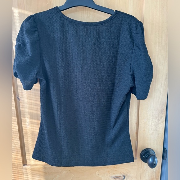 Black SHEIN T-Shirt with ruched sleeves - Picture 2 of 4